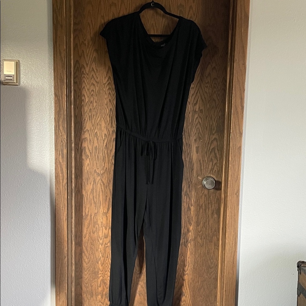 Chic Black Jumpsuit for Women